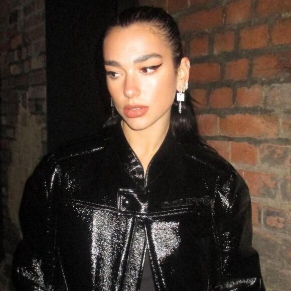 EERA Key White Gold Diamond Single Earring - Picture 5 of 17